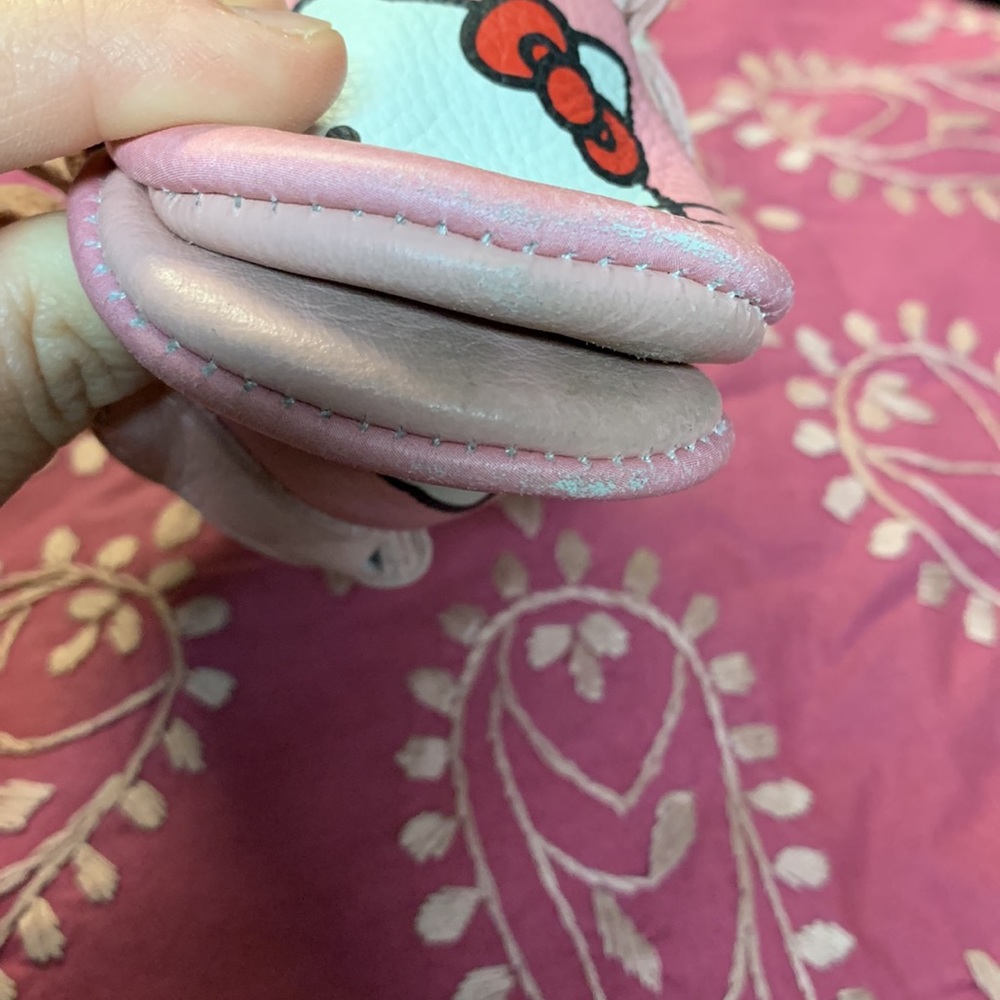 Size 3 freshly picked Mocs pink hello kitty - Picture 5 of 5